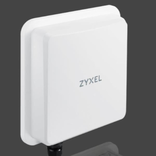 Routeur 5G ZYXEL FWA710 - Bi-bande 300 Mbit/s